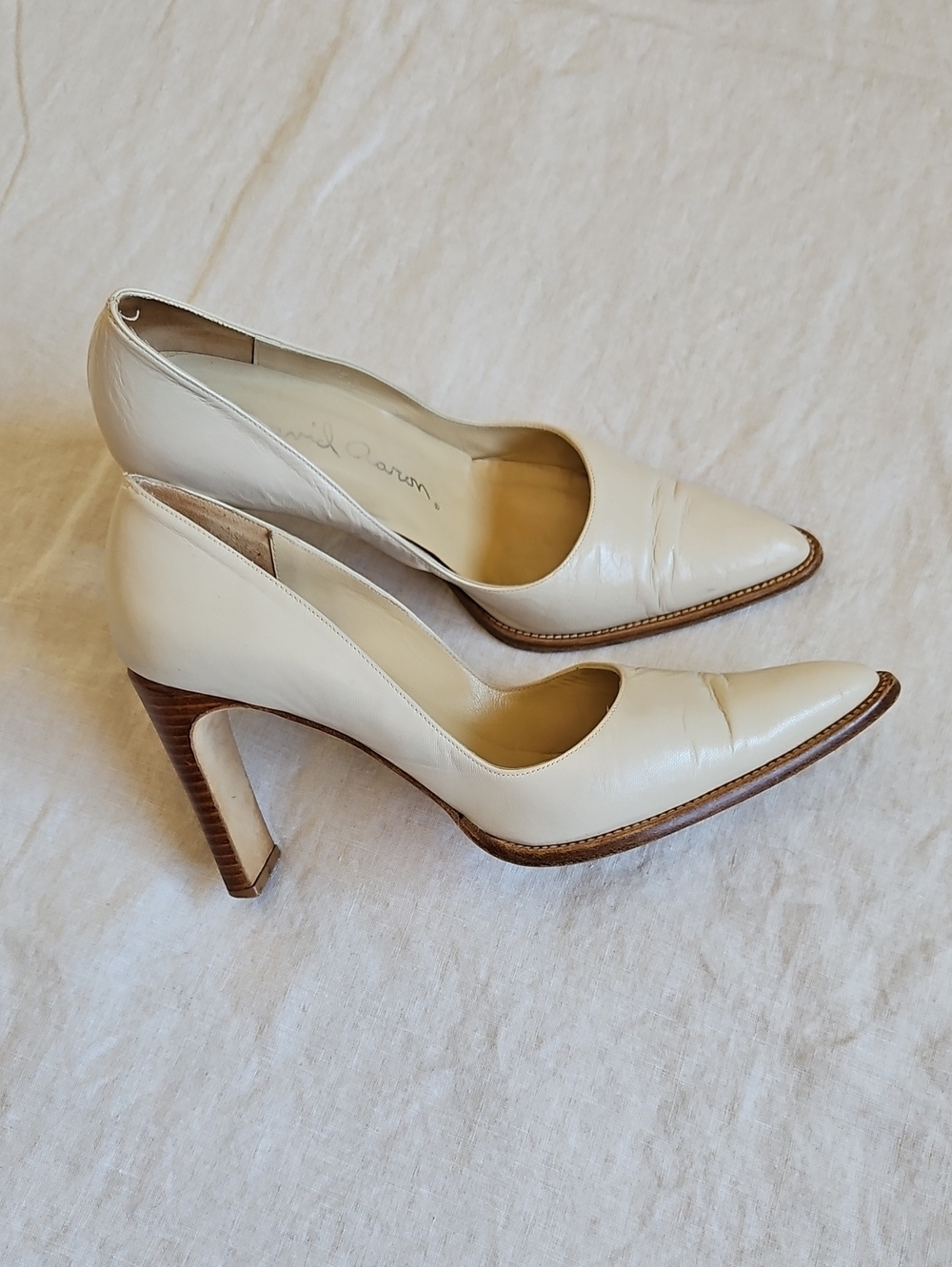 David Aaron Ivory Leather Hand Made Pointed-Toe Pumps Size 8.5